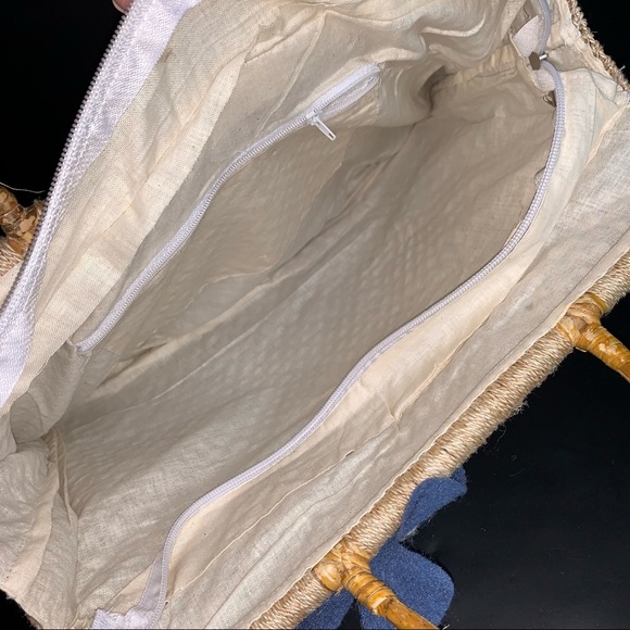 w i c k e r :: Vintage Large Boho Floral Rattan Straw Wool Flower Tote - Picture 7 of 13